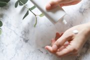 ハンドクリームのおもな種類と使い方のポイント