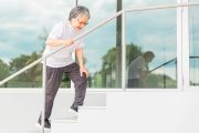足腰が弱くなったときに見直したい生活習慣